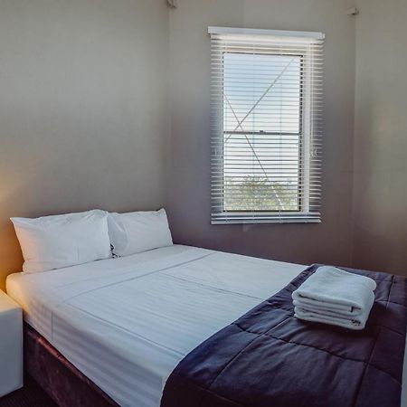 Crossroads Hotel Narrabri Buitenkant foto